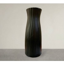 Vase raye en plastique